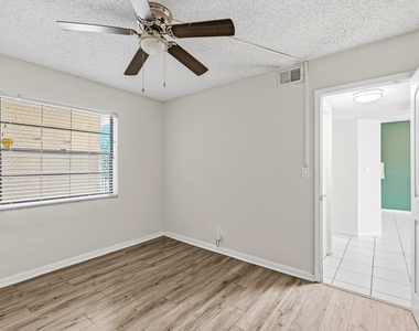 10501 W Broward Boulevard - Photo Thumbnail 20