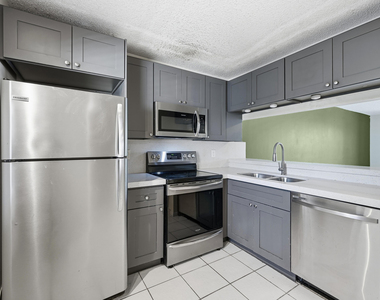 10501 W Broward Boulevard - Photo Thumbnail 8