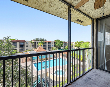 10501 W Broward Boulevard - Photo Thumbnail 24