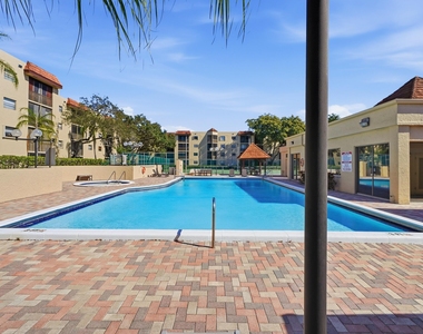 10501 W Broward Boulevard - Photo Thumbnail 32