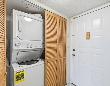 10501 W Broward Boulevard - Photo Thumbnail 11