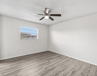 10501 W Broward Boulevard - Photo Thumbnail 12