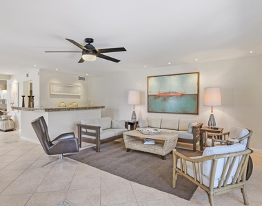 1172 Hillsboro Mile - Photo Thumbnail 18