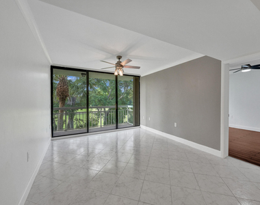 6169 Balboa Circle - Photo Thumbnail 13