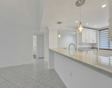 6169 Balboa Circle - Photo Thumbnail 5