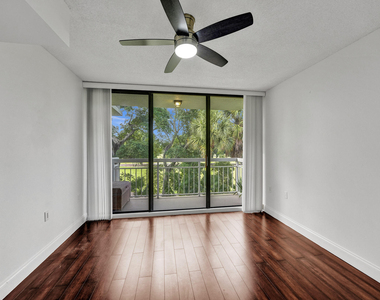 6169 Balboa Circle - Photo Thumbnail 24