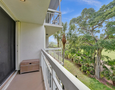 6169 Balboa Circle - Photo Thumbnail 26