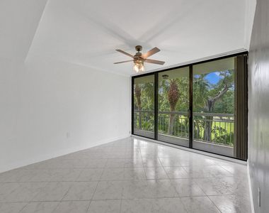 6169 Balboa Circle - Photo Thumbnail 11