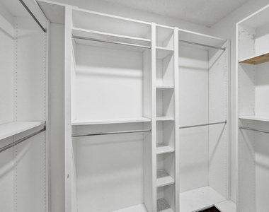 6169 Balboa Circle - Photo Thumbnail 21