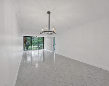 6169 Balboa Circle - Photo Thumbnail 8