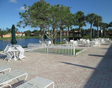 210 Lake Evelyn Drive - Photo Thumbnail 33