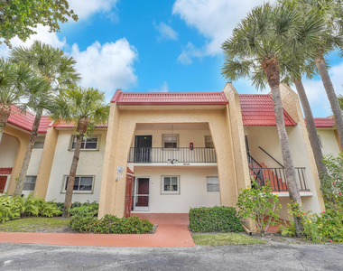 210 Lake Evelyn Drive - Photo Thumbnail 1
