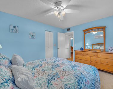210 Lake Evelyn Drive - Photo Thumbnail 18