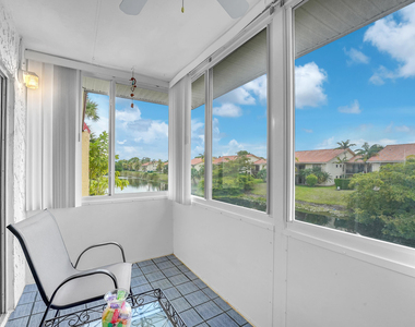 210 Lake Evelyn Drive - Photo Thumbnail 8
