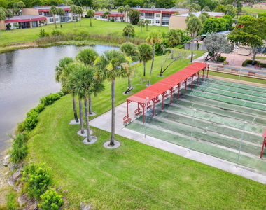 210 Lake Evelyn Drive - Photo Thumbnail 37