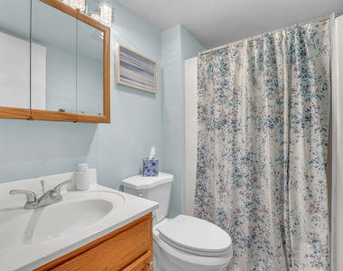 210 Lake Evelyn Drive - Photo Thumbnail 16