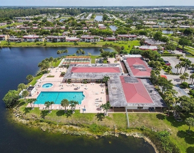 210 Lake Evelyn Drive - Photo Thumbnail 40