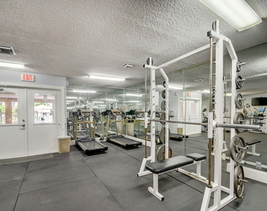 210 Lake Evelyn Drive - Photo Thumbnail 51