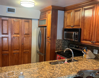3300 N Ocean Drive - Photo Thumbnail 11