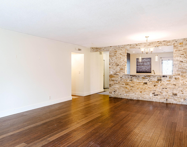 900 Ne 12th Avenue - Photo Thumbnail 20