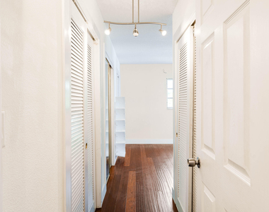 900 Ne 12th Avenue - Photo Thumbnail 12