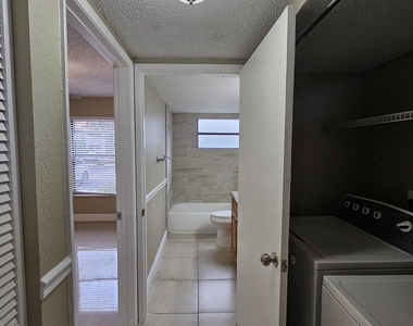 1421 Windorah Way - Photo Thumbnail 9