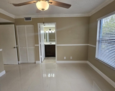 1421 Windorah Way - Photo Thumbnail 15