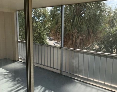 620 Nw 13th Street - Photo Thumbnail 6