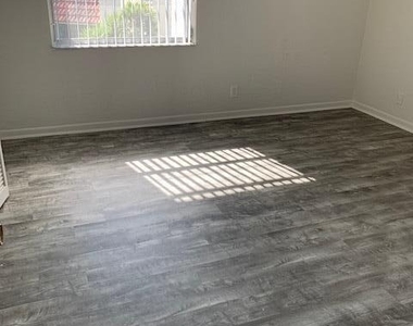 620 Nw 13th Street - Photo Thumbnail 12