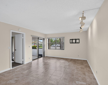 7665 Tahiti Lane - Photo Thumbnail 9
