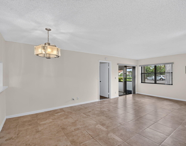 7665 Tahiti Lane - Photo Thumbnail 3