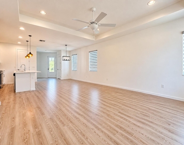 11197 Sw Lyra Drive - Photo Thumbnail 6
