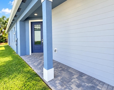 11197 Sw Lyra Drive - Photo Thumbnail 2