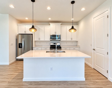 11197 Sw Lyra Drive - Photo Thumbnail 10