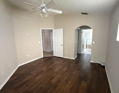 5140 Marla Drive - Photo Thumbnail 2