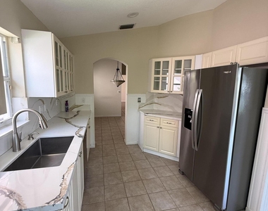 5140 Marla Drive - Photo Thumbnail 12