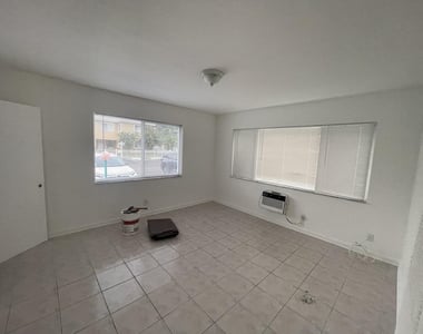 314 Elm Street - Photo Thumbnail 13
