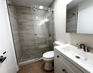 10717 Cleary Boulevard - Photo Thumbnail 13