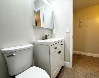10717 Cleary Boulevard - Photo Thumbnail 14