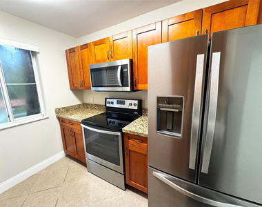10717 Cleary Boulevard - Photo Thumbnail 6