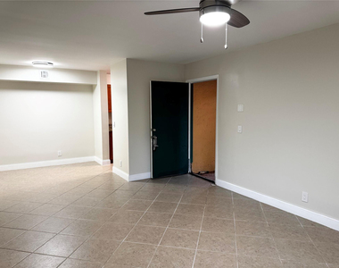 10717 Cleary Boulevard - Photo Thumbnail 4