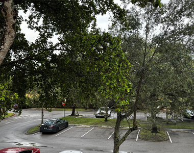 10717 Cleary Boulevard - Photo Thumbnail 9