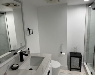 4200 N Ocean Drive - Photo Thumbnail 16