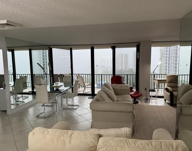 4200 N Ocean Drive - Photo Thumbnail 5