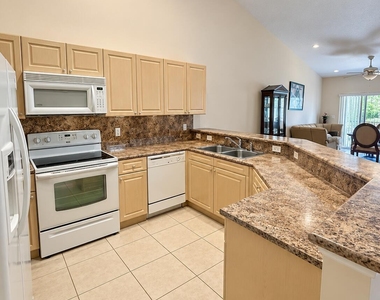 2405 Windjammer Way - Photo Thumbnail 5