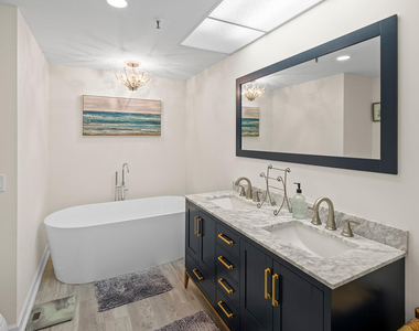 11370 Twelve Oaks Way - Photo Thumbnail 21