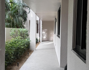 11370 Twelve Oaks Way - Photo Thumbnail 37