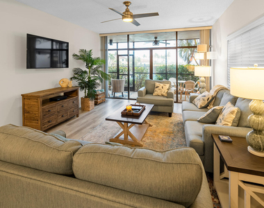 11370 Twelve Oaks Way - Photo Thumbnail 3