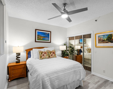 11370 Twelve Oaks Way - Photo Thumbnail 27