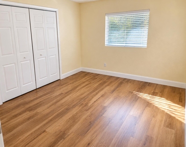 1631 Nw 2nd Avenue - Photo Thumbnail 5